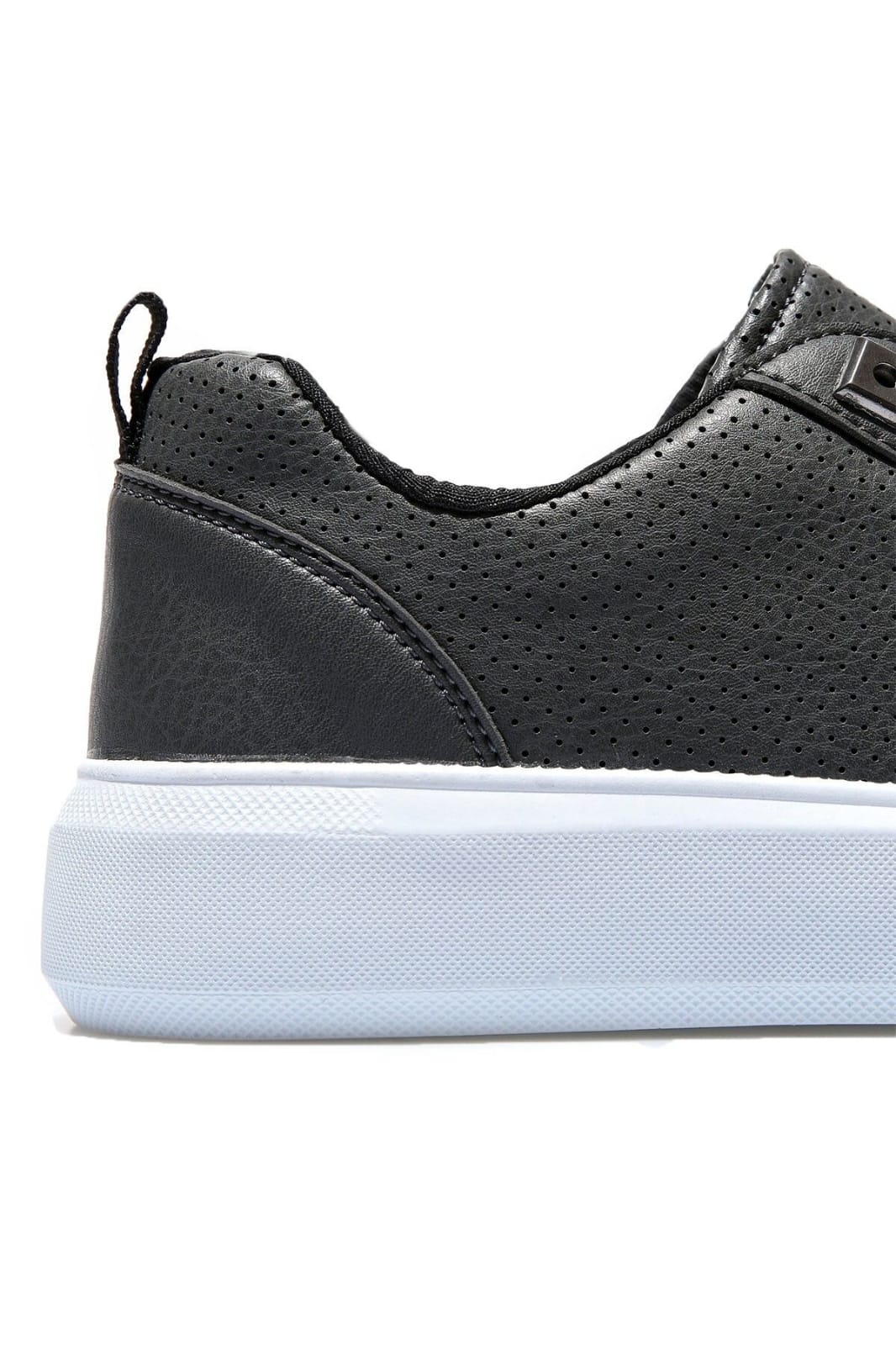 ADIDASI BARBATI NEGRU X-048